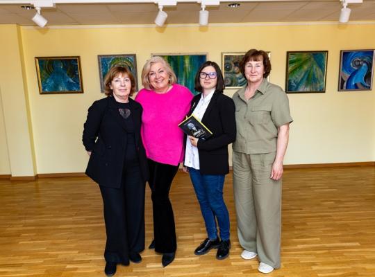Baisogaloje lankėsi žurnalistė, televizijos laidų vedėja, prodiuserė, rašytoja Edita Mildažytė