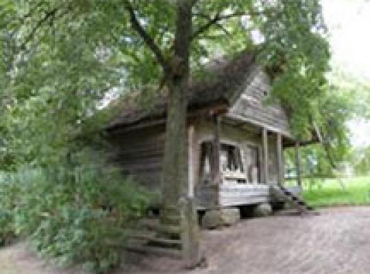 2010 m. Kultūros vertybių registrą papildė Kleboniškių kaimo sodyba (Radviliškio r.)