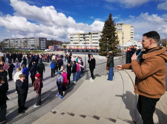 „Šokis – tai jėga! 2026“: Radviliškyje paminėta Tarptautinė šokio diena