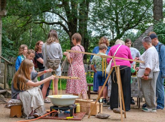 Kleboniškių muziejuje Senųjų amatų ir edukacijų dieną veiklų netrūko