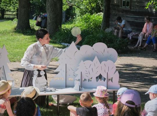 Kleboniškių kaimas tapo didele ir magiška teatro scena