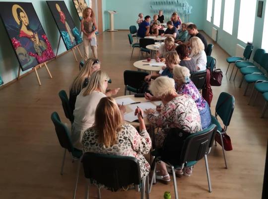 Terapiniai ekspresyvaus rašymo užsiėmimai su rašytoja Eva Tombak