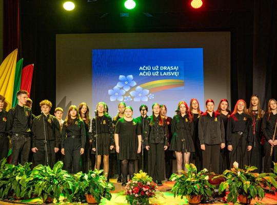 Jautriomis dainomis ir melodijomis Šeduvoje paminėta Laisvės gynėjų diena