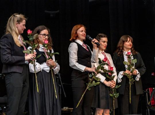 Profesionalių teatrų festivalyje „Medunešis“ – muzikinė programa apie Lietuvos moteris