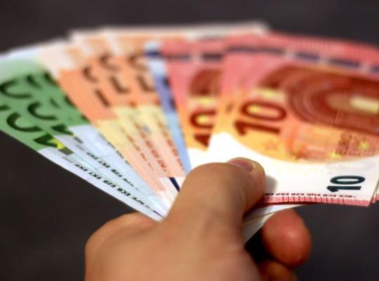 Kiekvienam Radviliškio rajone gimusiam kūdikiui – 500 eurų