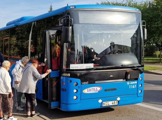 Visų Šventųjų ir Vėlinių dienomis į Radviliškio kapines nemokamai veš daugiau autobusų