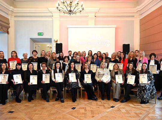 Metų specialisto apdovanojimais įvertinti labiausiai 2023 metais nusipelnę darbuotojai