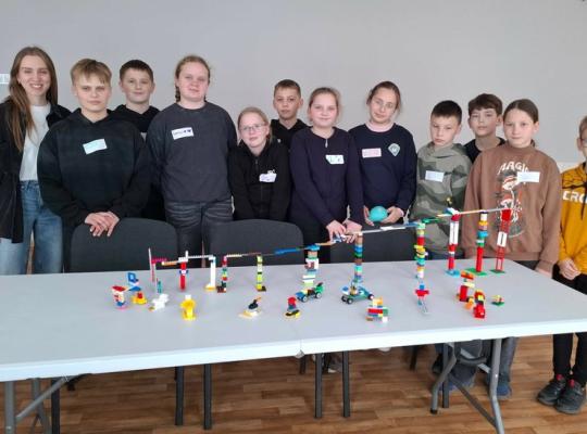 Projektas „Augame kartu“ subūrė Grinkiškio vaikus ir jaunimą