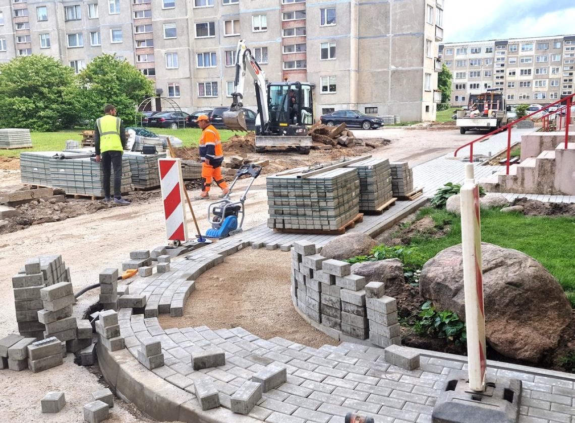 Daugiabučių kiemuose verda darbai: sprendimai gimsta tariantis su gyventojais