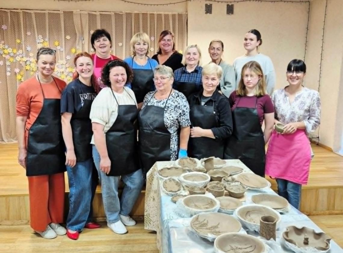 Pakalniškių kaimo bendruomenėje – keramikos užsiėmimas „Senieji papročiai šiuolaikinėje keramikoje“