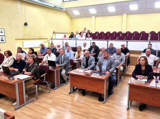 Nuo rugsėjo dalis radviliškiečių baseine lankysis nemokamai