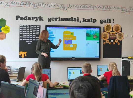 Informatikos pamokos, kurių mokiniai laukia: Radviliškis kryptingai ugdo ateities kompetencijas