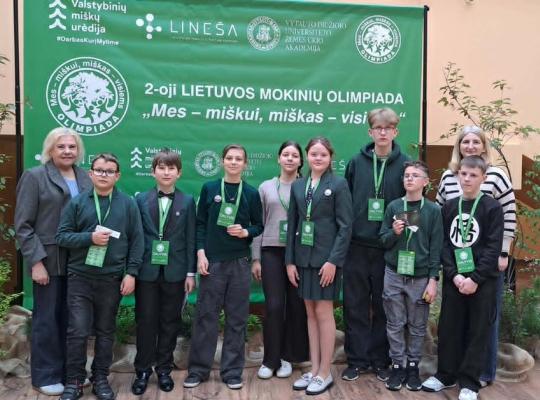 Šeduvos gimnazijos mokiniai dalyvavo olimpiadoje „Mes miškui – miškas visiems“